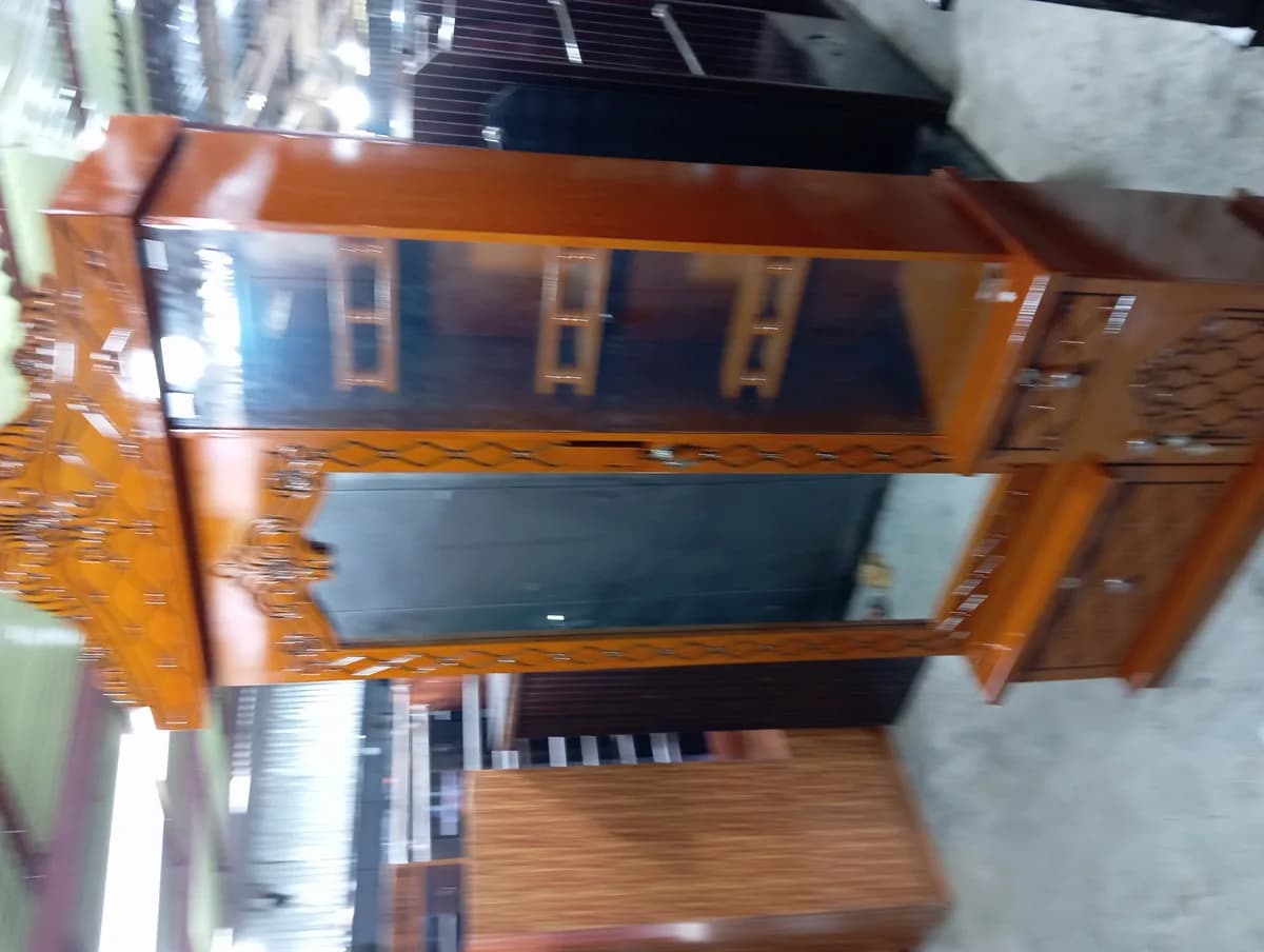 ড্রেসিং টেবিল