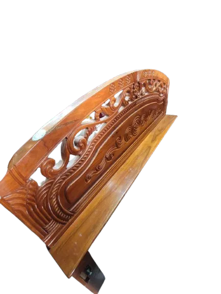 ভিক্টোরিয়ান ডিজাইনের খাট বা ফুল খাট