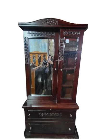 ড্রেসিং টেবিল